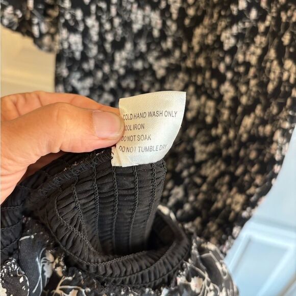 Petal & Pup midi Ruched floral dress with bell sleeves - Picture 11 of 13